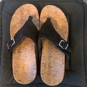 Vionic Pacific Marbella Thong Sandal in Black
